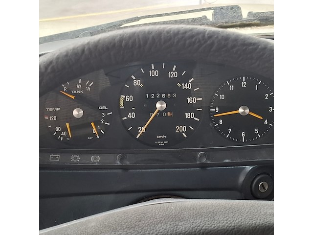 Personenauto, mercedes-benz, 230, 230, 1977 - afbeelding 38 van  79