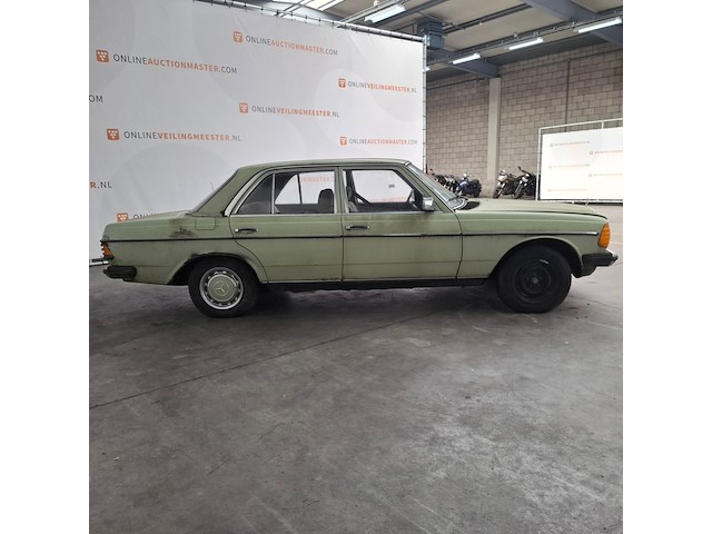 Personenauto, mercedes-benz, 230, 230, 1977 - afbeelding 34 van  79