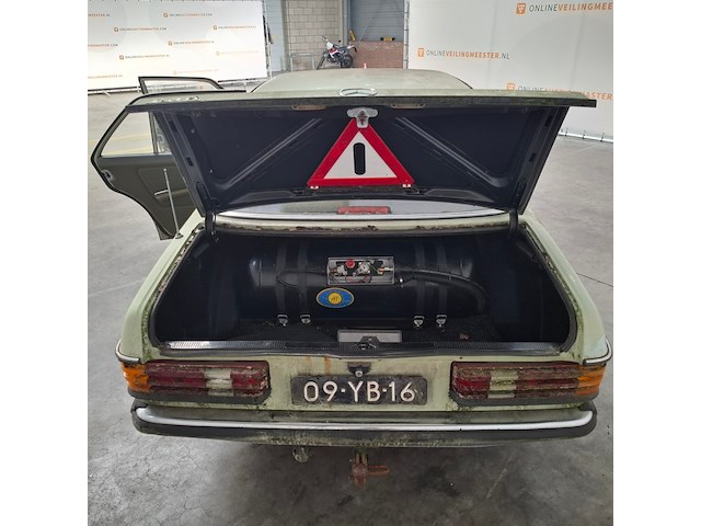 Personenauto, mercedes-benz, 230, 230, 1977 - afbeelding 48 van  79