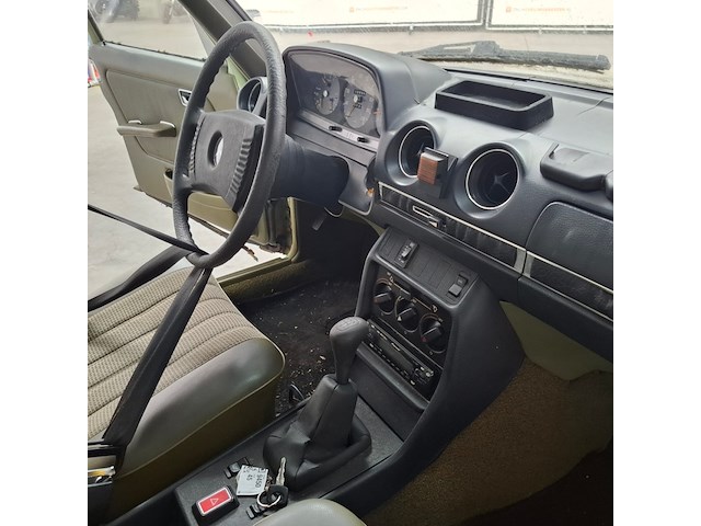 Personenauto, mercedes-benz, 230, 230, 1977 - afbeelding 54 van  79