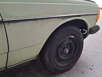 Personenauto, mercedes-benz, 230, 230, 1977 - afbeelding 45 van  79
