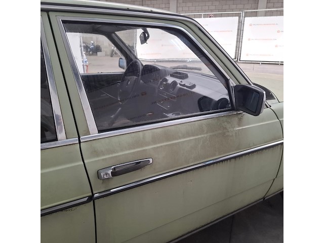 Personenauto, mercedes-benz, 230, 230, 1977 - afbeelding 56 van  79