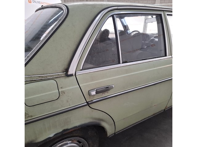 Personenauto, mercedes-benz, 230, 230, 1977 - afbeelding 67 van  79