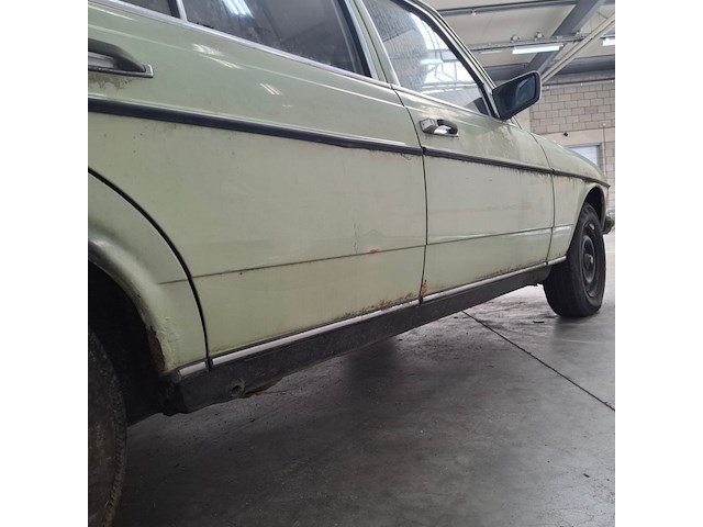 Personenauto, mercedes-benz, 230, 230, groen, 1977 - afbeelding 15 van  79