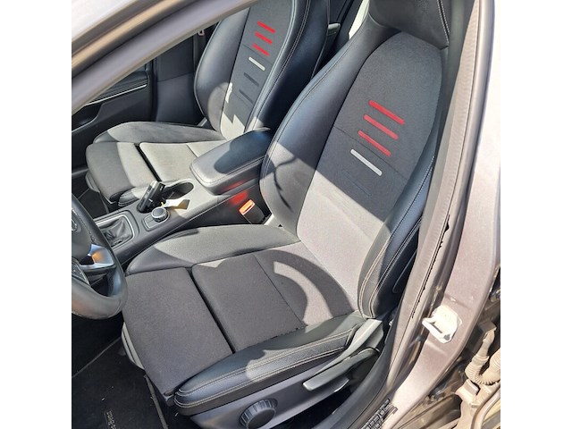 Personenauto, mercedes-benz, a-klasse, 180 d blueefficiency ambition, 2016 - afbeelding 15 van  17