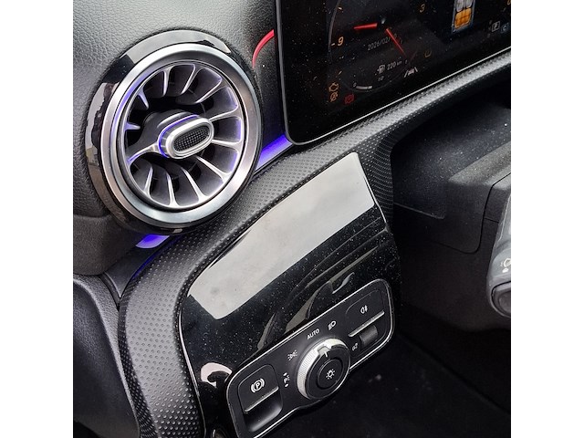 Personenauto, mercedes-benz, a-klasse, 180 d premium, 2018 - afbeelding 30 van  56