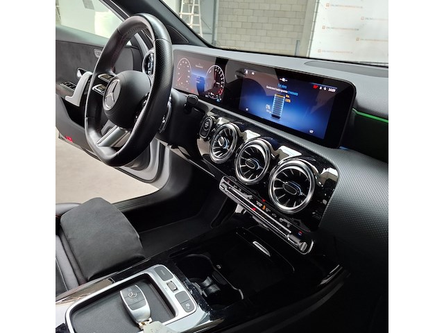 Personenauto, mercedes-benz, a-klasse, 250 e amg line, 2023 - afbeelding 41 van  70