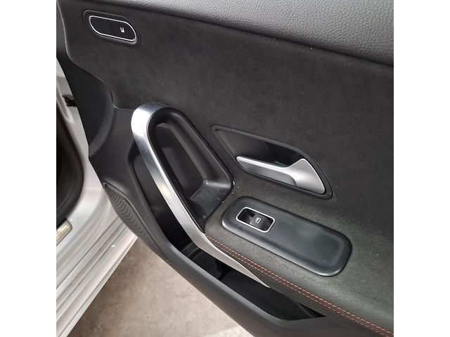 Personenauto, mercedes-benz, a-klasse, 250 e amg line, 2023 - afbeelding 46 van  70