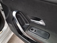 Personenauto, mercedes-benz, a-klasse, 250 e amg line, 2023 - afbeelding 46 van  70