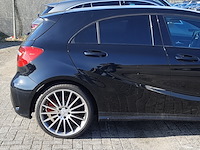 Personenauto, mercedes-benz, a45, 2015 - afbeelding 38 van  42