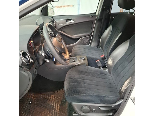 Personenauto, mercedes-benz, b-klasse 220d, 2018 - afbeelding 16 van  23