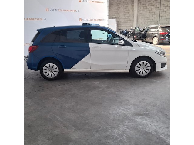 Personenauto, mercedes-benz, b-klasse 220d, 2018 - afbeelding 18 van  23