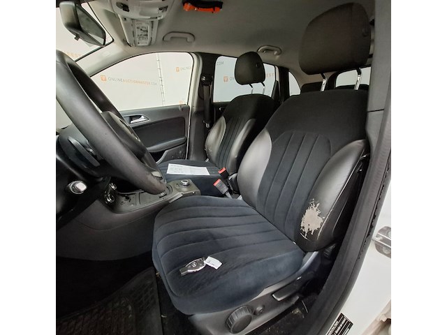 Personenauto, mercedes-benz, b-klasse 220d, 2019 - afbeelding 30 van  67