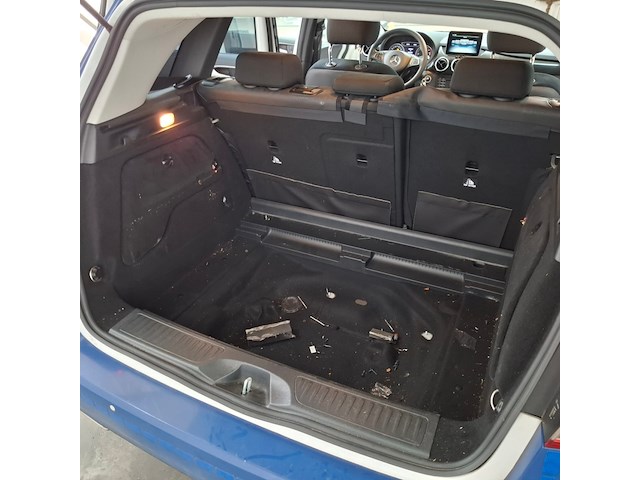 Personenauto, mercedes-benz, b-klasse 220d elegance, 1995 - afbeelding 41 van  68