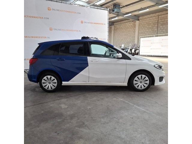 Personenauto, mercedes-benz, b-klasse 220d - afbeelding 34 van  67