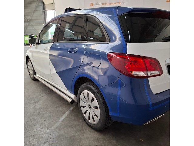 Personenauto, mercedes-benz, b-klasse 220d - afbeelding 2 van  63