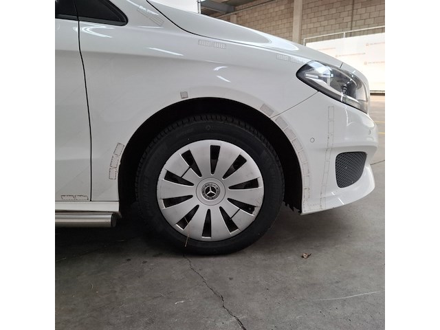 Personenauto, mercedes-benz, b-klasse 220d - afbeelding 13 van  63