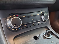Personenauto, mercedes-benz, b-klasse 220d - afbeelding 39 van  63