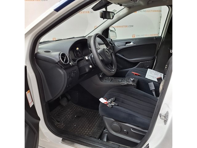 Personenauto, mercedes-benz, b-klasse 220d - afbeelding 29 van  68