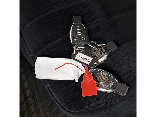 Personenauto, mercedes-benz, b-klasse 220d - afbeelding 31 van  68