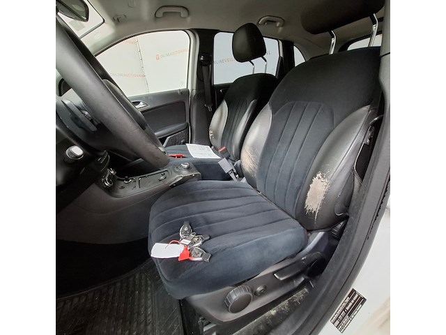 Personenauto, mercedes-benz, b-klasse 220d - afbeelding 33 van  68