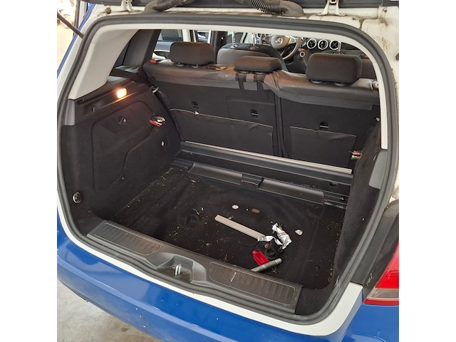 Personenauto, mercedes-benz, b-klasse 220d - afbeelding 50 van  68