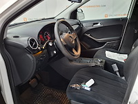 Personenauto, mercedes-benz, b-klasse 220d - afbeelding 27 van  72