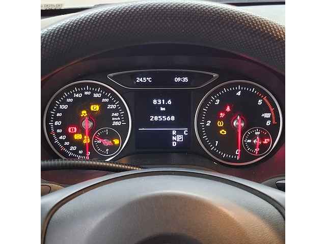Personenauto, mercedes-benz, b-klasse 220d - afbeelding 33 van  72