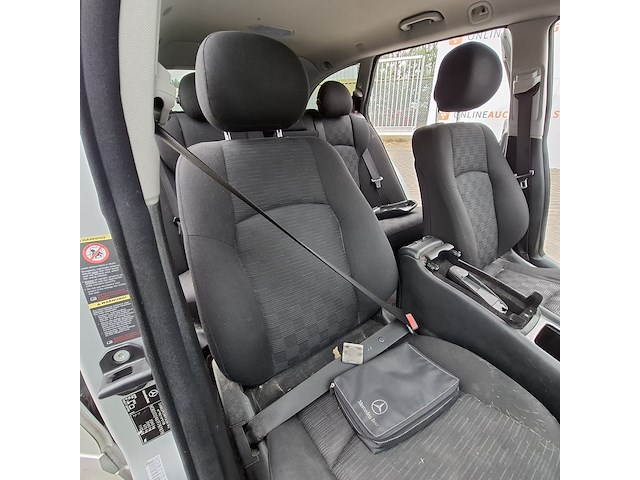 Personenauto mercedes-benz, c-klasse 180k, grijs, bouwjaar 2006 - afbeelding 31 van  42