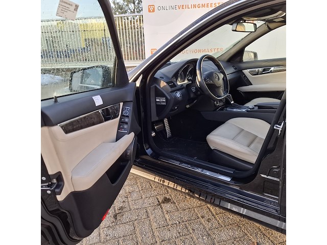Personenauto, mercedes-benz, c-klasse, amg 63, 2010 - afbeelding 17 van  46