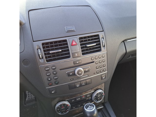 Personenauto, mercedes-benz, c-klasse, amg 63, 2010 - afbeelding 24 van  46