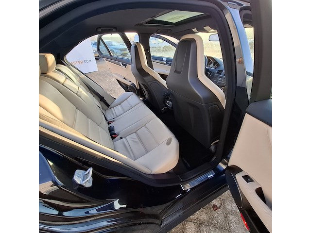 Personenauto, mercedes-benz, c-klasse, amg 63, 2010 - afbeelding 30 van  46