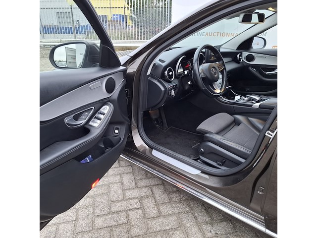 Personenauto mercedes-benz, c-klassse 350e, beige, bouwjaar 2015 - afbeelding 16 van  50