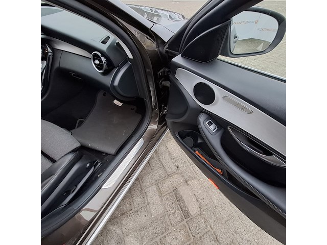 Personenauto mercedes-benz, c-klassse 350e, beige, bouwjaar 2015 - afbeelding 38 van  50