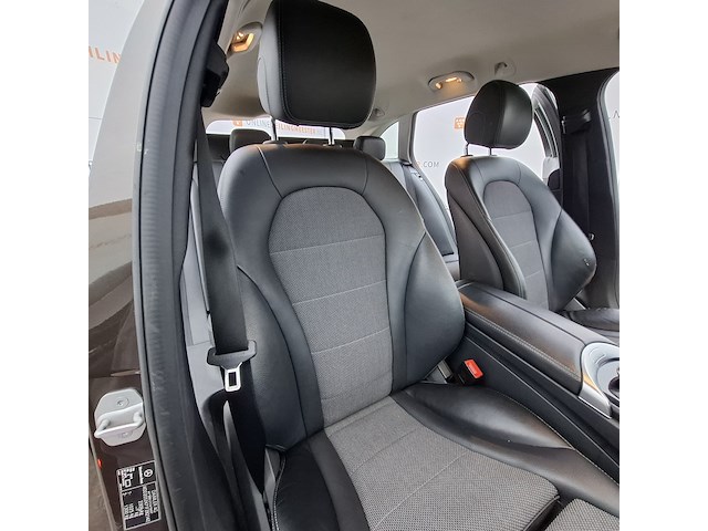 Personenauto mercedes-benz, c-klassse 350e, beige, bouwjaar 2015 - afbeelding 40 van  50