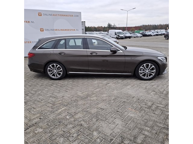 Personenauto mercedes-benz, c-klassse 350e, beige, bouwjaar 2015 - afbeelding 34 van  50