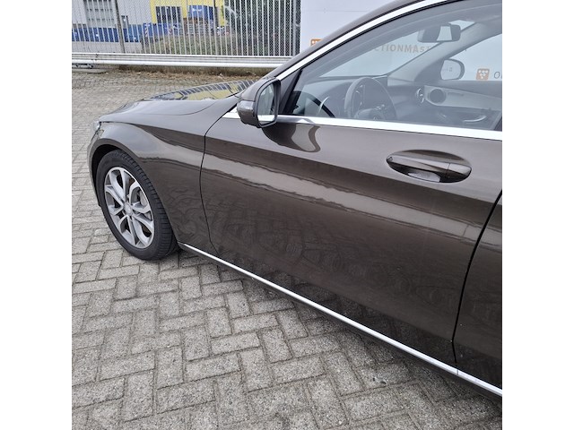 Personenauto mercedes-benz, c-klassse 350e, beige, bouwjaar 2015 - afbeelding 49 van  50