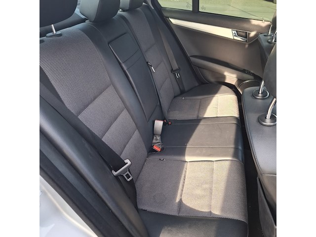 Personenauto mercedes-benz, c200 kompressor avantgarde, grijs, bouwjaar 2007 - afbeelding 37 van  46