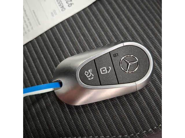 Personenauto, mercedes-benz, c300 e - afbeelding 10 van  33