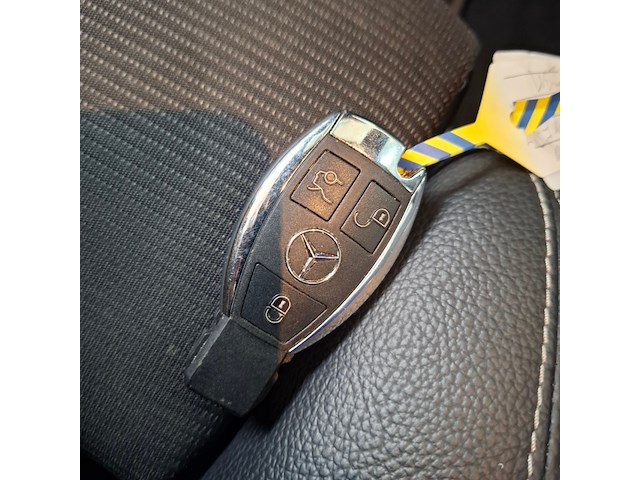 Personenauto, mercedes-benz, cla-klasse 180, 2018 - afbeelding 30 van  79