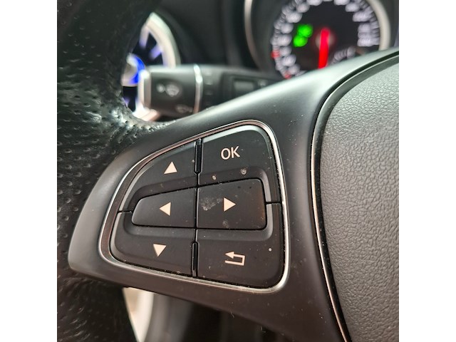 Personenauto, mercedes-benz, cla-klasse 180, 2018 - afbeelding 13 van  79