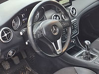 Personenauto mercedes-benz, cla-klasse 180, rood, bouwjaar 2013 - afbeelding 6 van  50