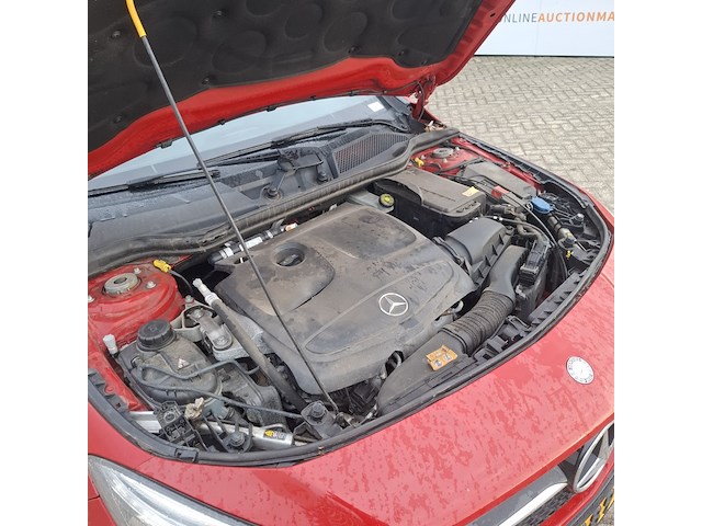 Personenauto mercedes-benz, cla-klasse 180, rood, bouwjaar 2013 - afbeelding 38 van  50