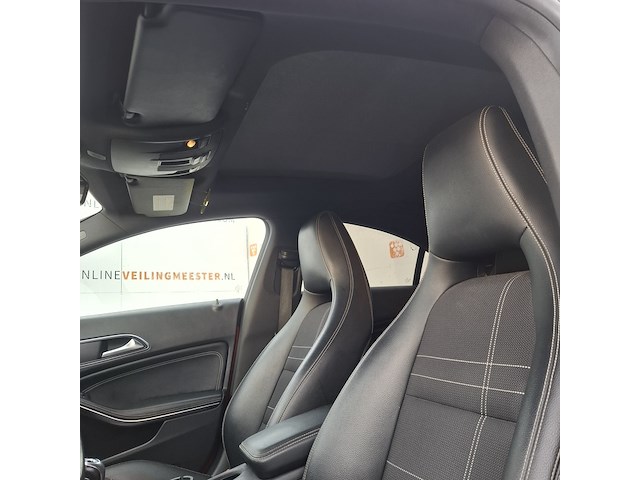 Personenauto mercedes-benz, cla-klasse 180, rood, bouwjaar 2013 - afbeelding 40 van  50