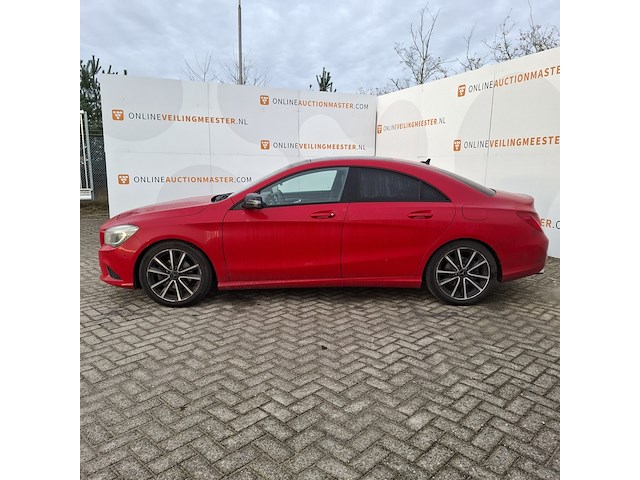 Personenauto mercedes-benz, cla-klasse 180, rood, bouwjaar 2013 - afbeelding 49 van  50