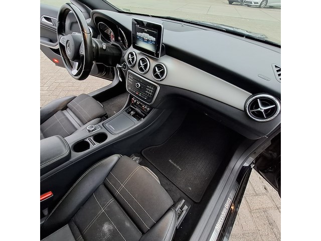 Personenauto, mercedes-benz, cla-klasse 200, 2015 - afbeelding 31 van  42