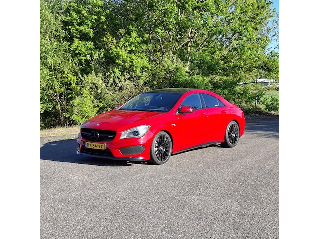 Personenauto, mercedes-benz, cla-klasse, amg 45 4matic, rood, 2015 - afbeelding 1 van  84