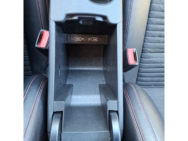 Personenauto, mercedes-benz, cla-klasse, amg 45 4matic, rood, 2015 - afbeelding 31 van  84