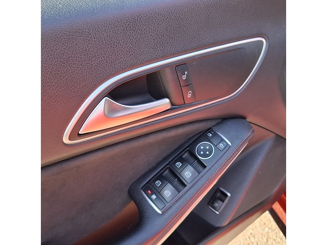 Personenauto, mercedes-benz, cla-klasse, amg 45 4matic, rood, 2015 - afbeelding 37 van  84
