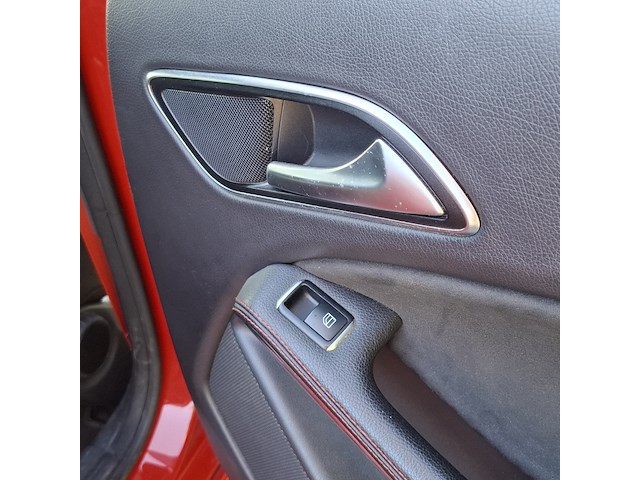 Personenauto, mercedes-benz, cla-klasse, amg 45 4matic, rood, 2015 - afbeelding 55 van  84